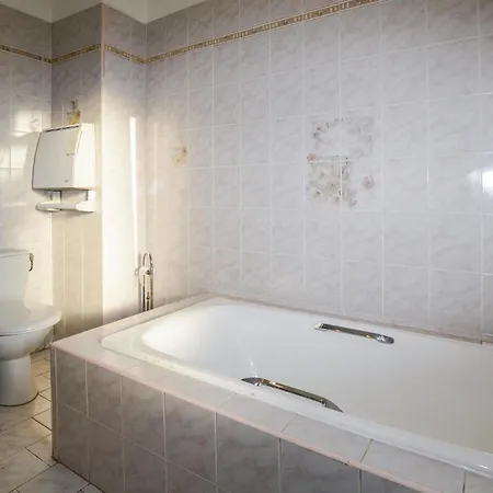 Amazing In Ajaccio With Kitchen * Ajaccio (Corsica)