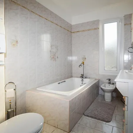 Amazing In Ajaccio With Kitchen * أجاكسيو