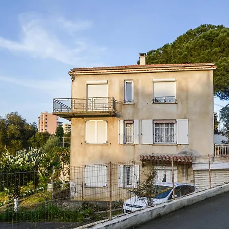 شقة Amazing In Ajaccio With Kitchen أجاكسيو